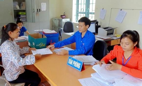 Cán bộ, công chức xã, tinh giảm bộ máy, bằng cấp, đại học, bằng đại học không chính quy