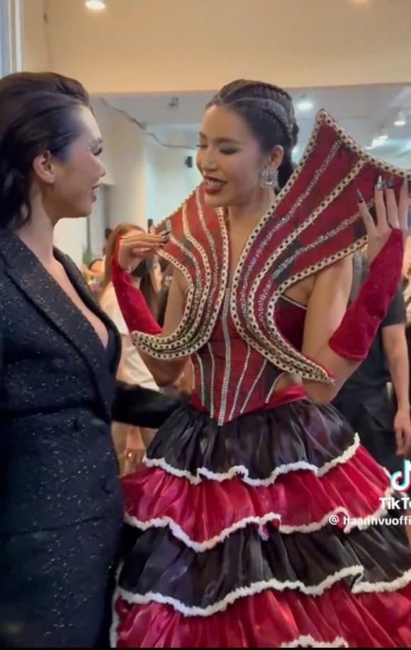 Hoa hậu Thùy Tiên, người mẫu Minh Tú, sao Việt