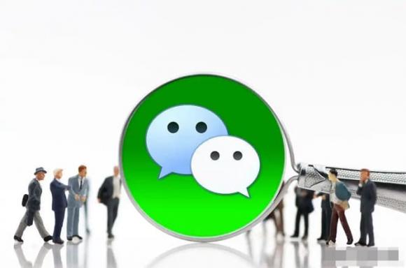 facebook hay zalo, giao tiếp, coi thường