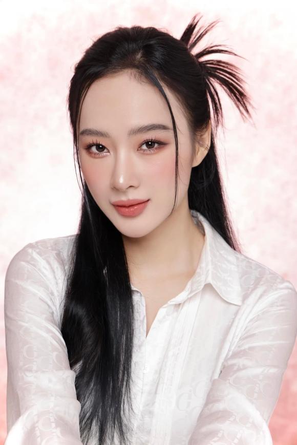 diễn viên Angela Phương Trinh, sao Việt