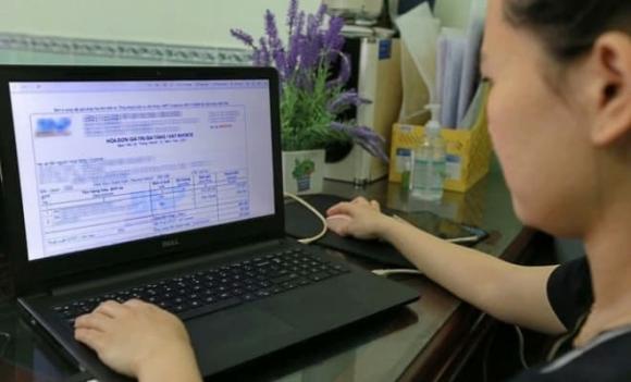 thuế, miễn thuế, hóa đơn dưới 100 triệu đồng 