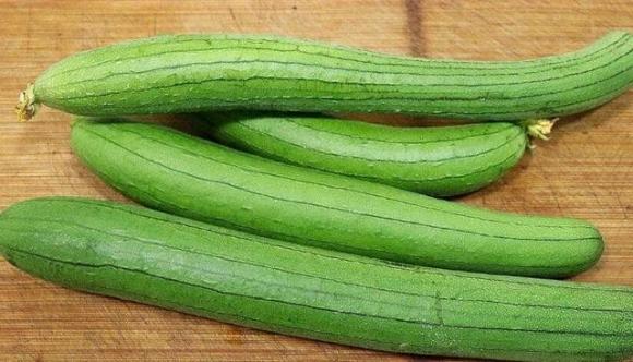 cách chọn mướp ngon, nên mua mướp dài hay ngắn