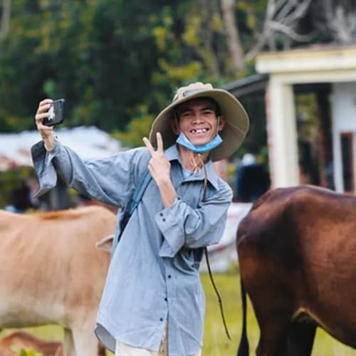 Sô Y Tiết, chàng trai chăn bò, giới trẻ