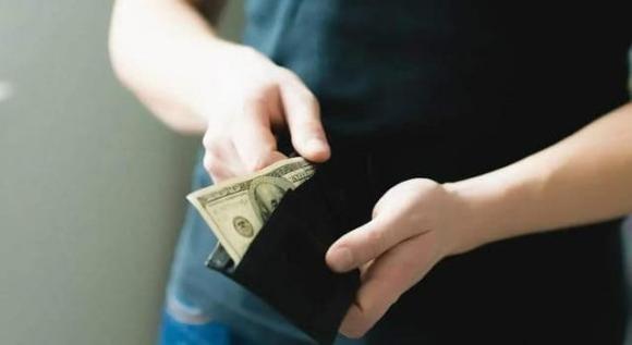 hỏi vay tiền, trả lời khi bị vay tiền, từ chối khéo khi bị vay tiền