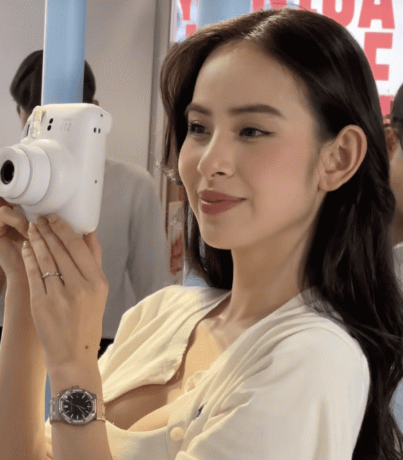 người mẫu Hương Liên, The Face, sao Việt