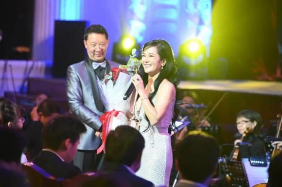 diva Hồng Nhung, sao Việt