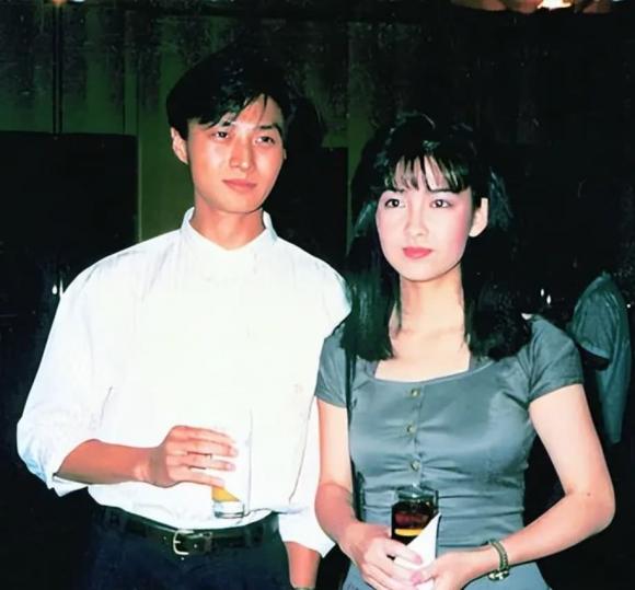 Châu Huệ Mẫn, Nghiêm Chấn