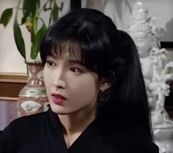 Châu Huệ Mẫn, Nghiêm Chấn