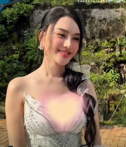 ca sĩ Lâm Khánh Chi, sao Việt