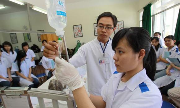 học y nên chọn ngành nào, lưu ý khi học y, sinh viên trường y