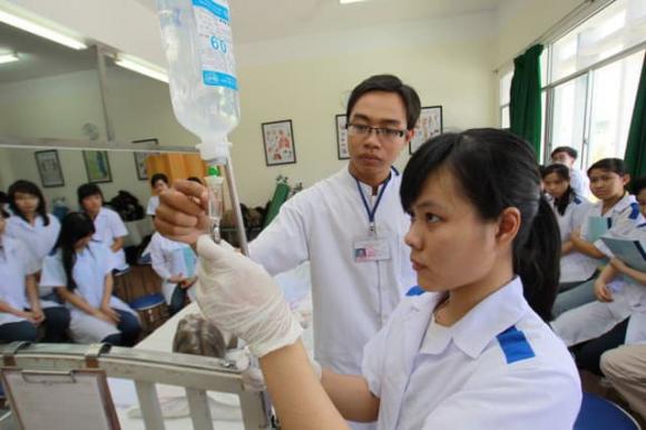 trường y, trường y tuyển sinh, trường y phạm ngọc thạch