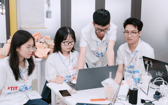 Tuyển sinh 2025, học bổng khối ngành công nghệ