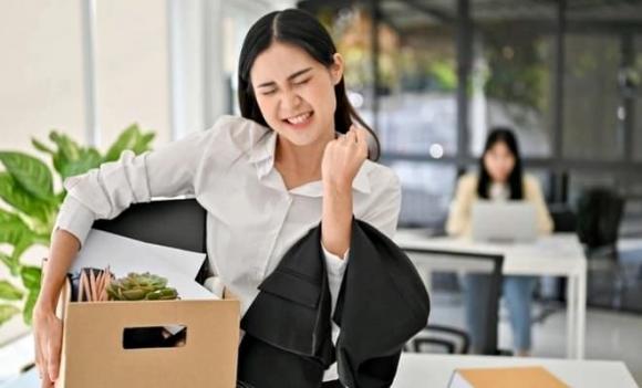 Định luật con Quạ, nhảy việc, thành công