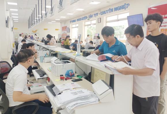 thủ tục hành chính, làm thủ tục hành chính, làm thủ tục hành chính ở đâu