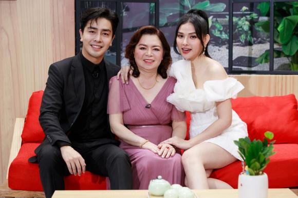 ca sĩ Thu Thủy, sao Việt