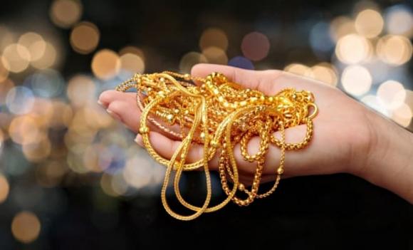 tiền, vàng, nhặt được tiền vàng không trả lại, vi phạm pháp luật, xử phạt
