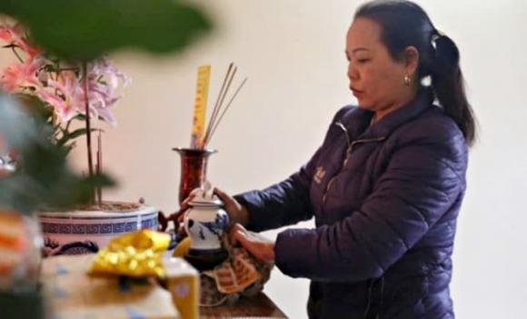 lau chùi lư hương, bát hương, lư hương, điều cấm kỵ khi lau chùi lư hương 