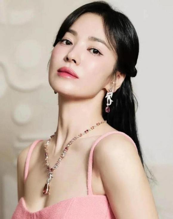 Jun Ji-hyun, Song Hye-kyo, sao hàn