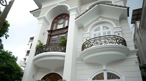 Ngô Mỹ Uyên, sao Việt