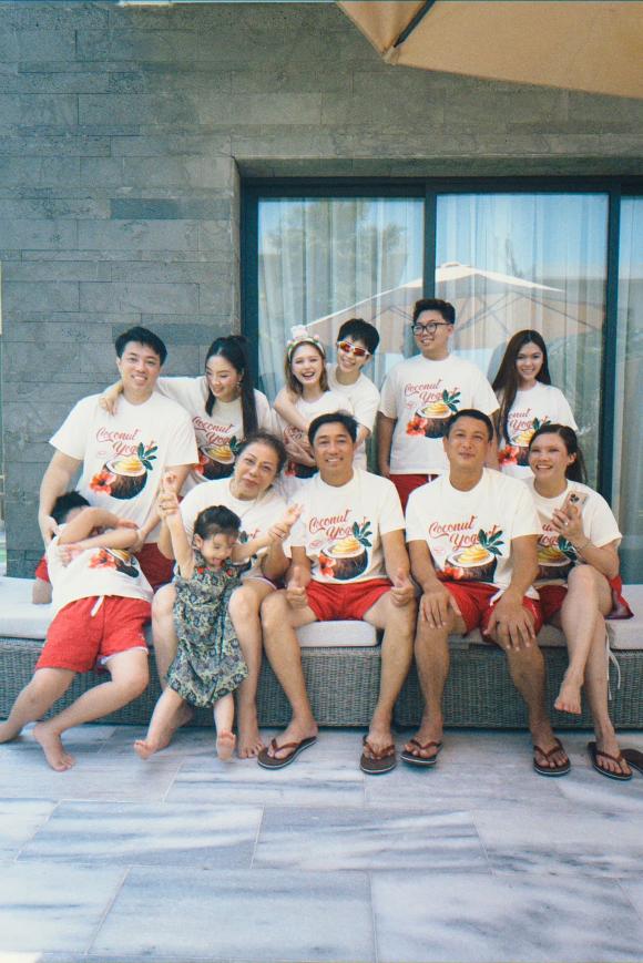 Xoài Non, Gil Lê, sao Việt 