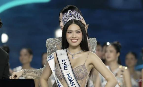 Miss Cosmo 2025, Nguyễn Phương Linh, Hoa hậu Hoàn vũ Việt Nam 2025