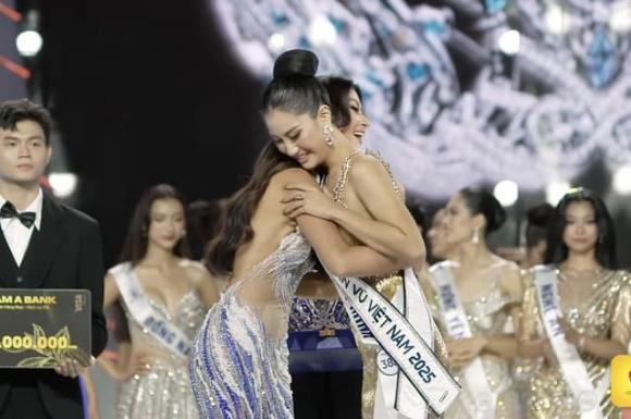 Miss Cosmo 2025, Nguyễn Phương Linh, Hoa hậu Hoàn vũ Việt Nam 2025