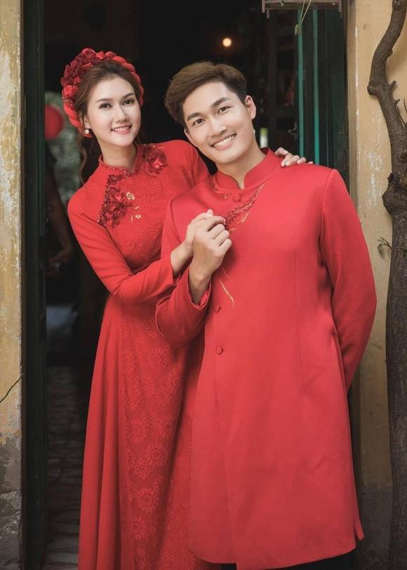 Đình Tú, Hương giang, sao Việt 