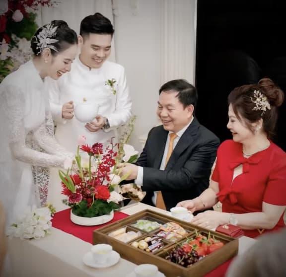 Hương Liên, chồng Hương Liên, sao Việt 