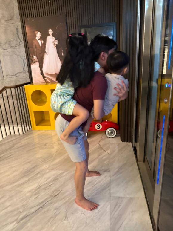 doanh nhân cường đô la, đàm thu trang, sao Việt
