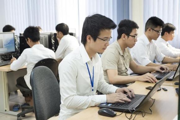 Con trai không có bằng cấp nên làm nghề gì, Ngành IT