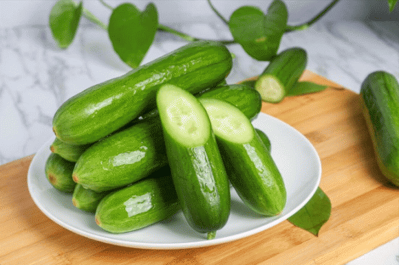 kiêng kị khi ăn dưa chuột, người nên tránh ăn dưa chuột