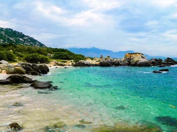 vùng ít bão nhất Việt Nam, bãi biển đẹp của việt nam, du lịch biển