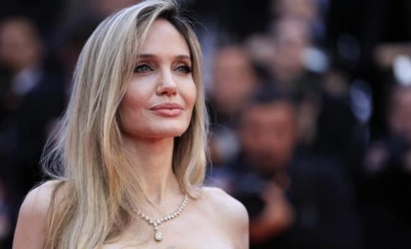  Pax Thiên, Angelina Jolie, cách nuôi dạy con, sao Hollywood
