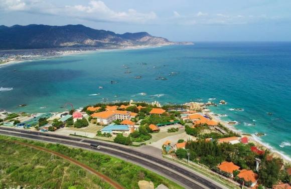vùng ít bão nhất Việt Nam, bãi biển đẹp của việt nam, du lịch biển