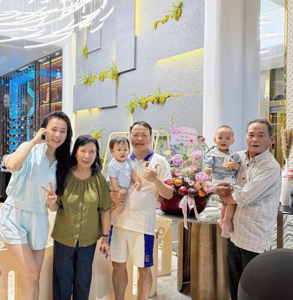 diễn viên Phương Oanh, Shark Bình, sao Việt