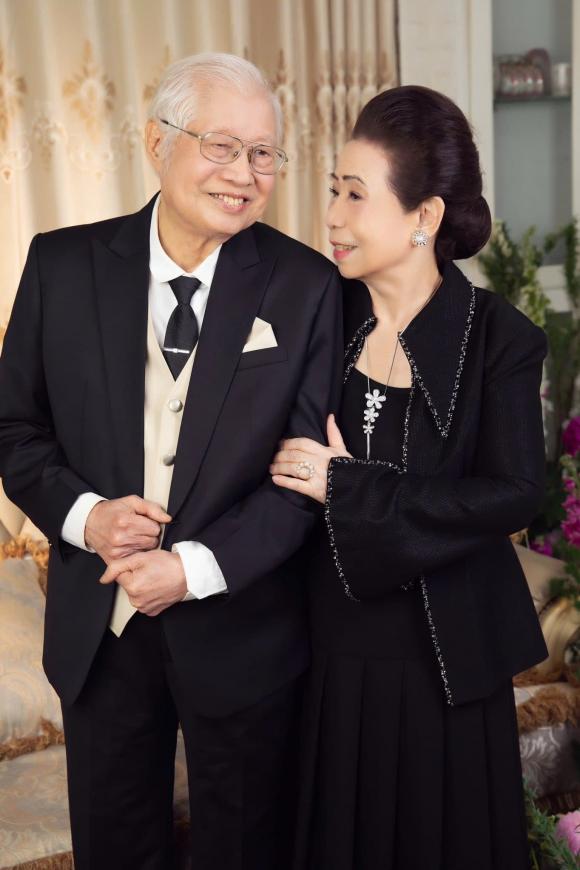 nsnd hồng vân, sao việt, hồng vân