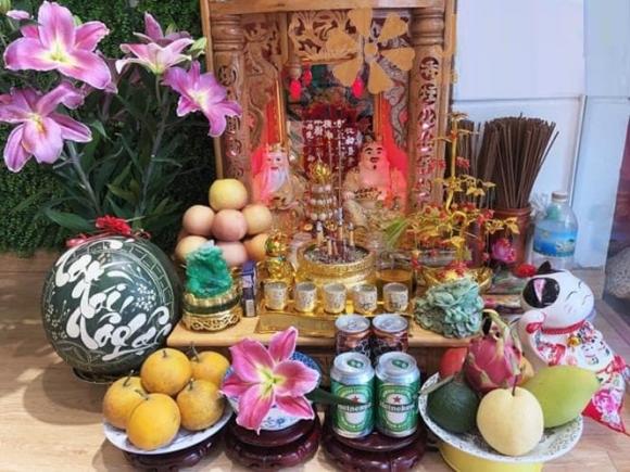 đặt hoa bàn thờ, bài trí bàn thờ, phong thủy