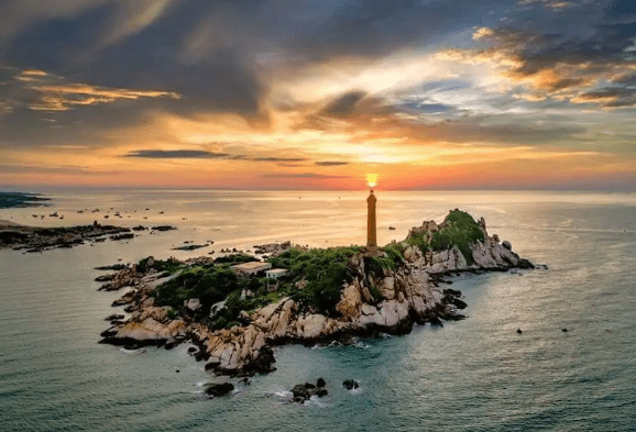 Ngọn hải đăng cao nhất Việt Nam, Hải đăng Kê Gà