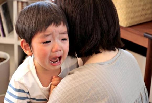 ly hôn, trường hợp mẹ không đủ điều kiện trực tiếp nuôi, quyền nuôi con, Luật Hôn nhân và gia đình 