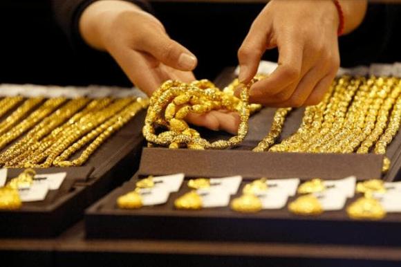 con giáp không hợp đeo trang sức vàng, con giáp nào kỵ đeo vàng