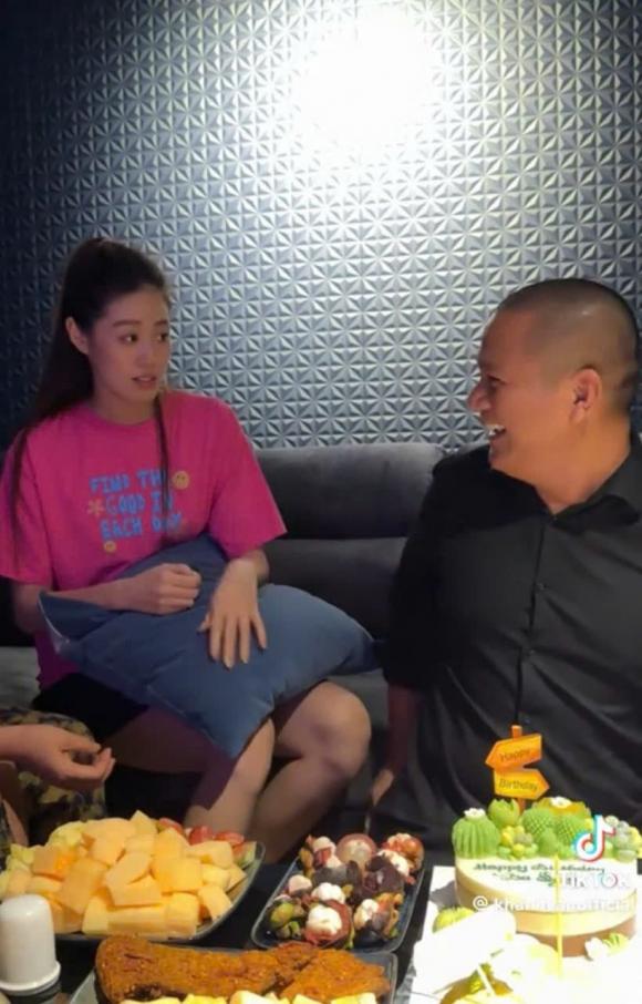 hoa hậu khánh vân, sao việt 