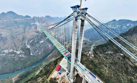 cầu Hoa Giang, cây cầu cao nhất thế giới