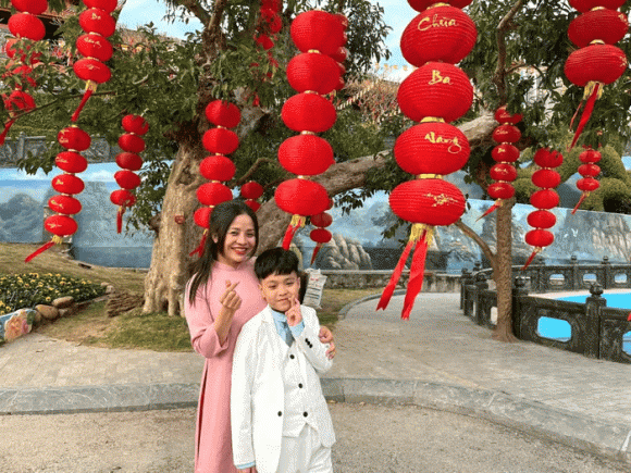 giới thiệu gia đình, giới thiệu thành viên gia đình, 6 người còn 2