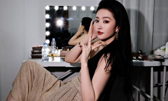 Lưu Diệc Phi, sao Hoa ngữ, Bạch Ngọc Lan 