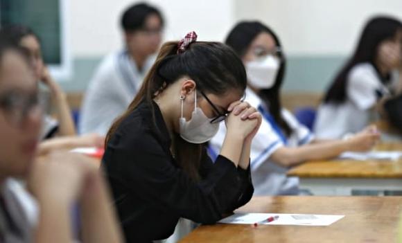 khối tuyển sinh, tuyển sinh năm 2025,  Đại học Ngoại thương, nguyện vọng, điểm đầu vào giảm