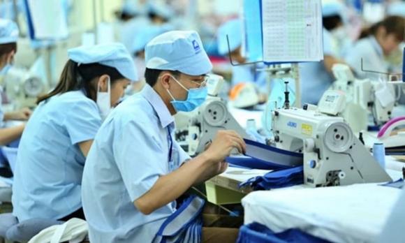diễn viên Hải Tú, ca sĩ Sơn Tùng, sao Việt