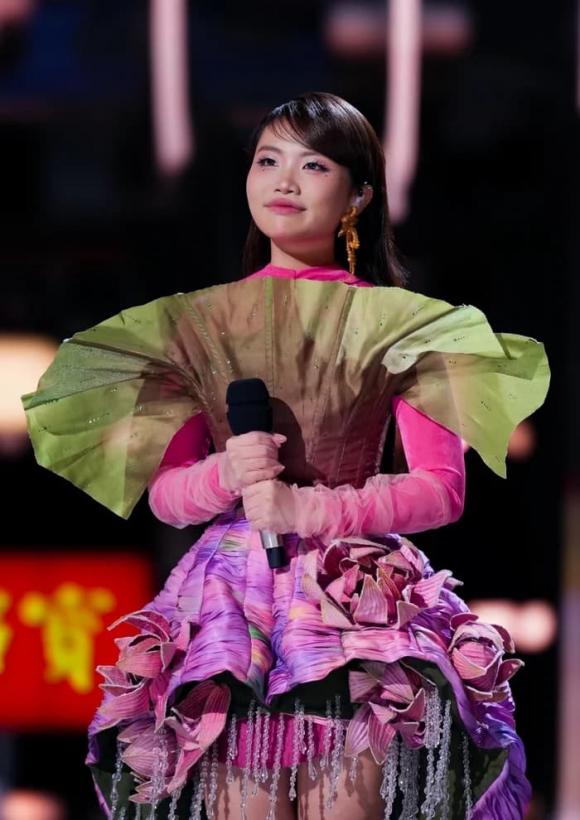 ca sĩ Phương Mỹ Chi, sao Việt