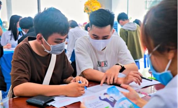 tuyển sinh năm 2025, xét học bạ, trường Luật, trúng tuyển 