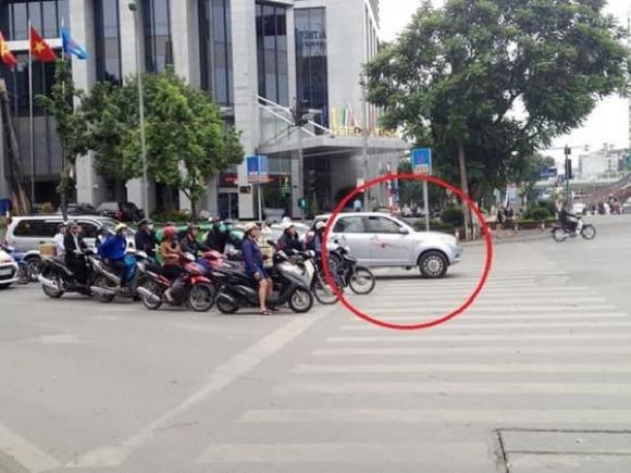 đè vạch dừng đèn đỏ,  xe ô tô dừng đèn đỏ quá vạch sơn, nghị định 168