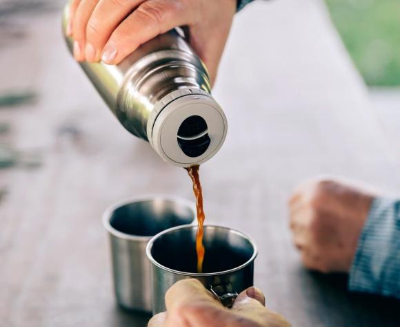 Bình giữ nhiệt, thức uống không đựng được vào bình giữ nhiệt